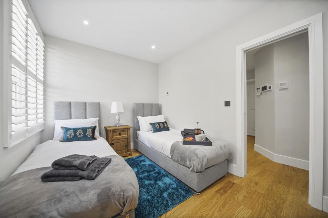 Flat 1 Bridge House Daire Staines-upon-Thames Dış mekan fotoğraf